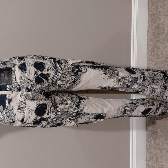 Rebel Vengeance Deep Navy Blue & Light Gray Skull Print Cargo Unisex Pants - Picture 5 of 9